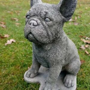 Französische Bulldogge H 31 cm, aus Betonwerkstein/Steinguss, grau